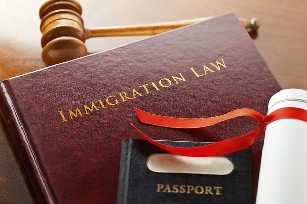 Tips to hire an immigration lawyer
